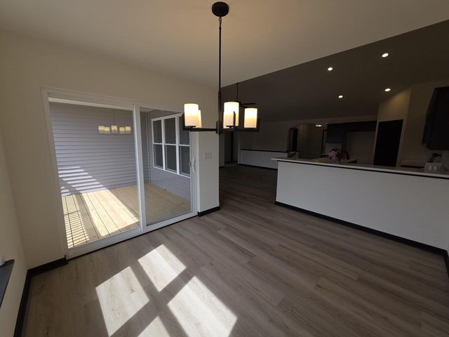 123 Resort DRIVE, Johnson Creek, WI 53038