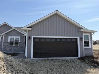 123 Resort DRIVE, Johnson Creek, WI 53038