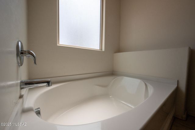 12260 Domnitch Drive, Vail, AZ 85641