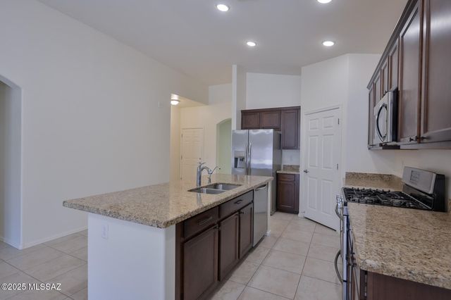 12260 Domnitch Drive, Vail, AZ 85641