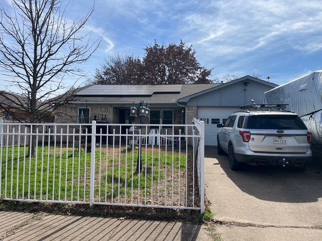 2020 Vickie Drive, Irving, TX 75060