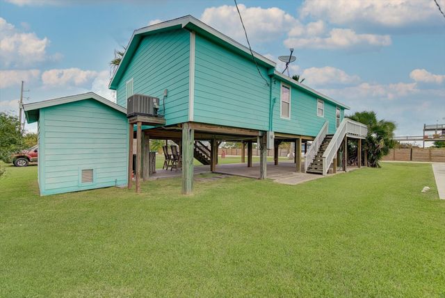 1089 Melody Lane, Crystal Beach, TX 77650