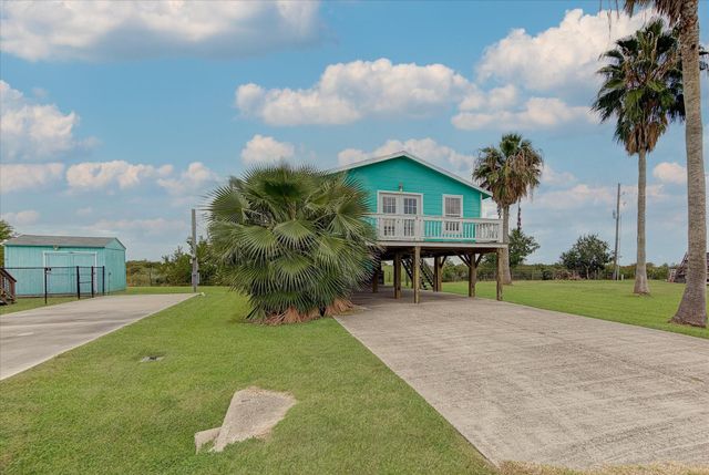 1089 Melody Lane, Crystal Beach, TX 77650