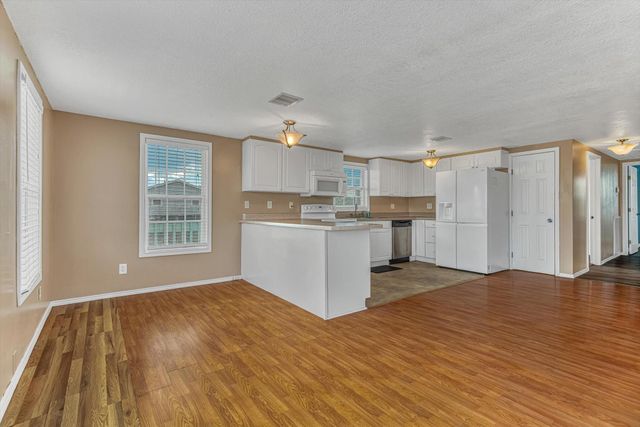 1089 Melody Lane, Crystal Beach, TX 77650