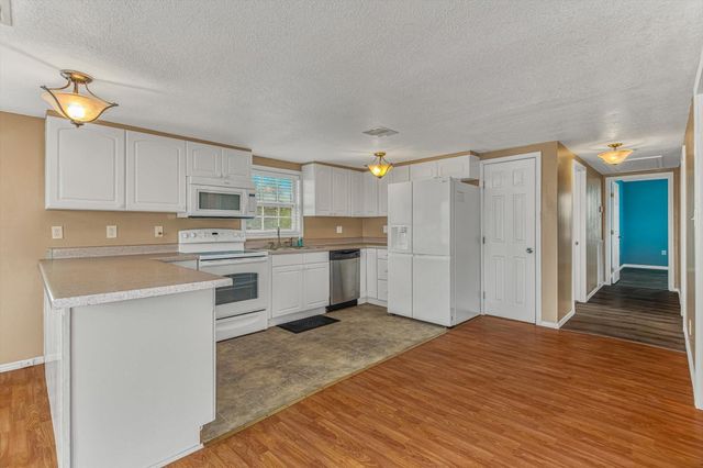 1089 Melody Lane, Crystal Beach, TX 77650