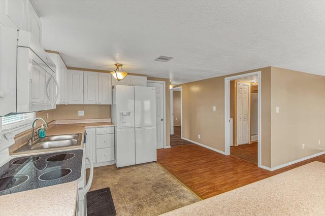 1089 Melody Lane, Crystal Beach, TX 77650