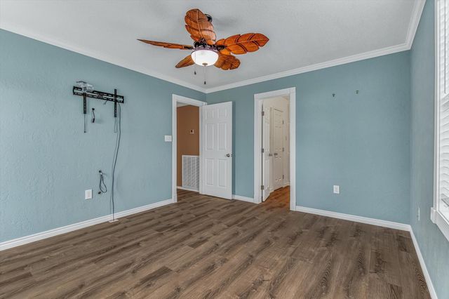 1089 Melody Lane, Crystal Beach, TX 77650