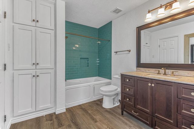 1089 Melody Lane, Crystal Beach, TX 77650