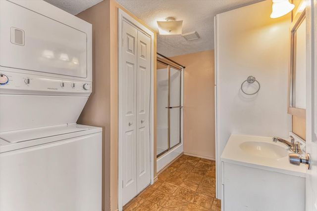 1089 Melody Lane, Crystal Beach, TX 77650