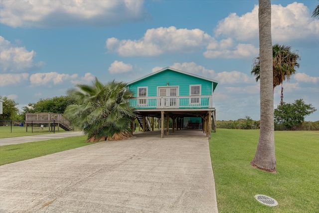 1089 Melody Lane, Crystal Beach, TX 77650