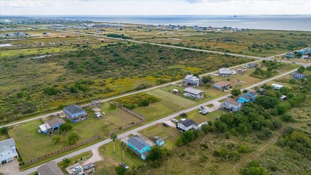1089 Melody Lane, Crystal Beach, TX 77650