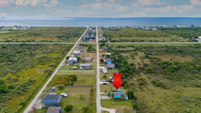 1089 Melody Lane, Crystal Beach, TX 77650