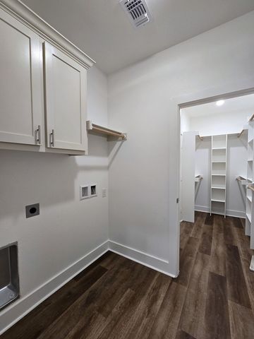 1321 Loess St., Midland, TX 79705