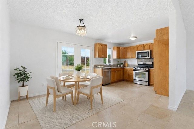 2047 E 7th, Ontario, CA 91764