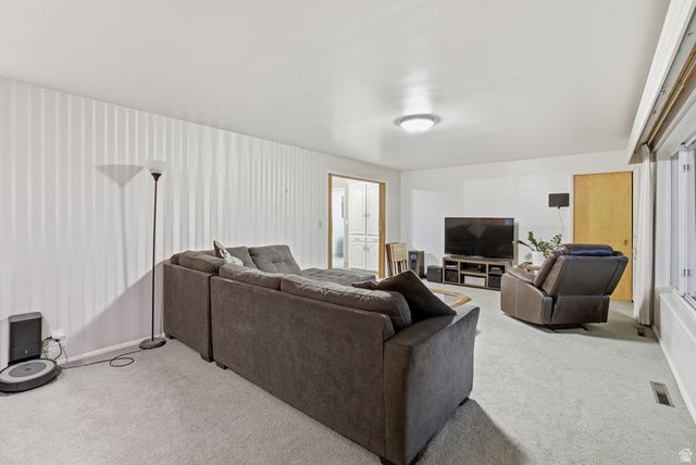 328 E 100 N, Clearfield, UT 84015