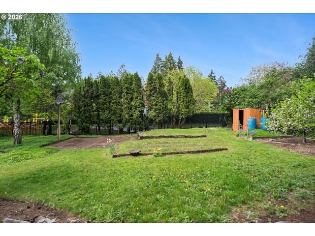 7270 Sw SYLVAN Ct, Portland, OR 97225
