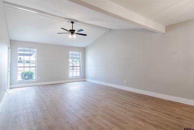 415 Thigpen, Tyler, TX 75703