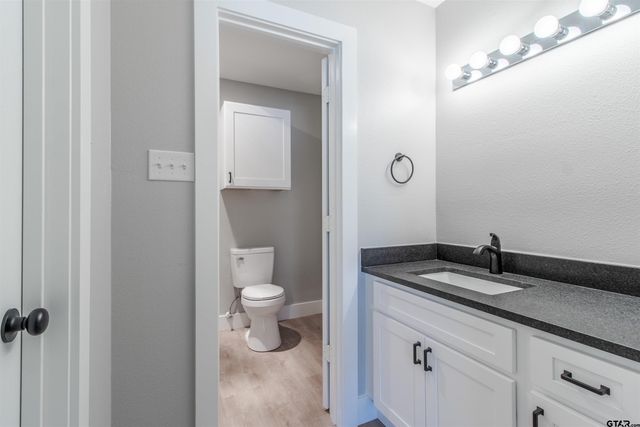 415 Thigpen, Tyler, TX 75703