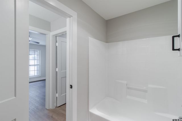 415 Thigpen, Tyler, TX 75703