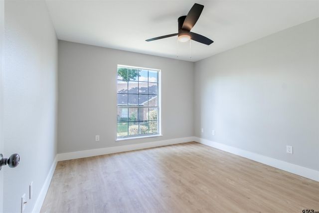 415 Thigpen, Tyler, TX 75703