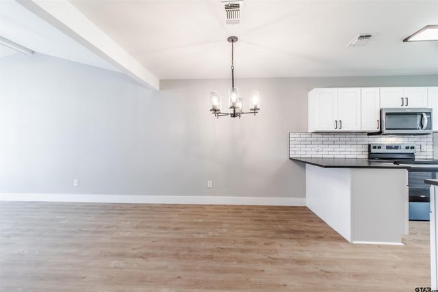 415 Thigpen, Tyler, TX 75703