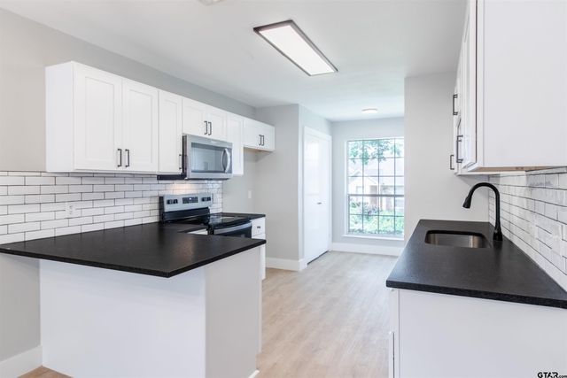415 Thigpen, Tyler, TX 75703