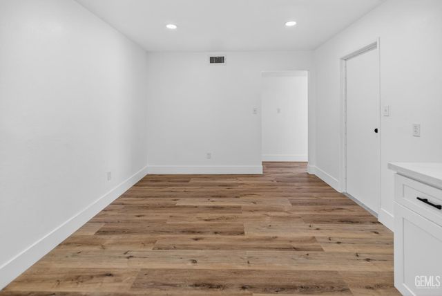 708 Rutherford Court, Bakersfield, CA 93308