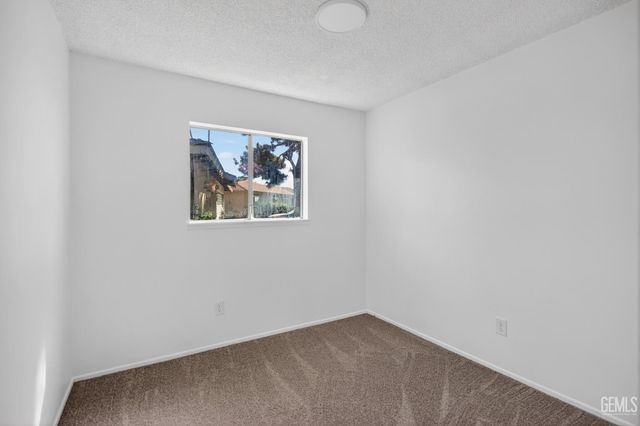 708 Rutherford Court, Bakersfield, CA 93308