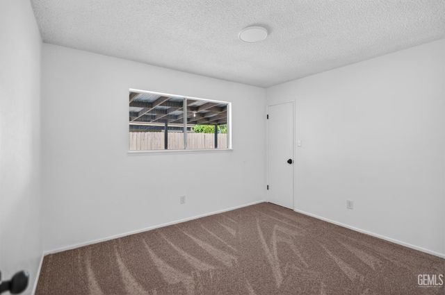 708 Rutherford Court, Bakersfield, CA 93308