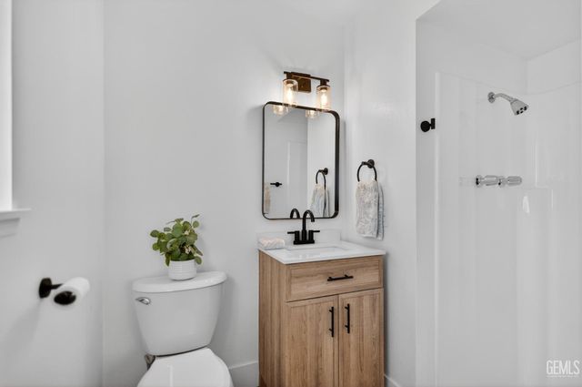 708 Rutherford Court, Bakersfield, CA 93308