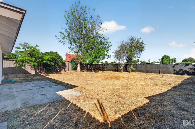 708 Rutherford Court, Bakersfield, CA 93308