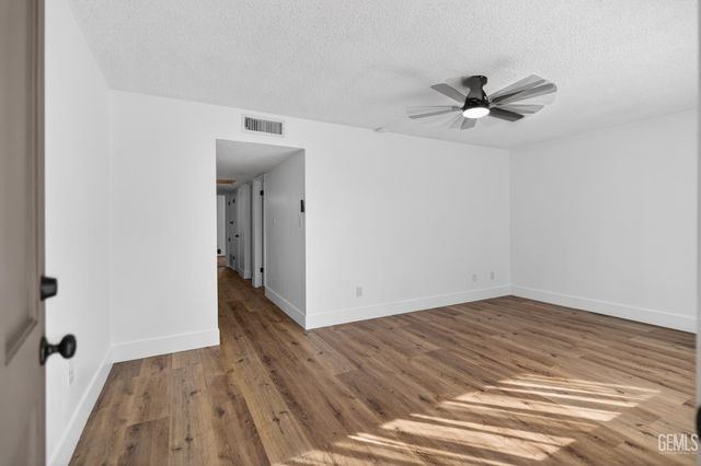 708 Rutherford Court, Bakersfield, CA 93308