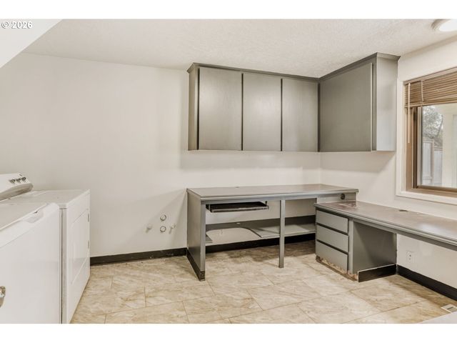 20650 Sw FLORENCE St, Aloha, OR 97078