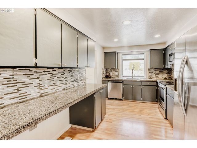 20650 Sw FLORENCE St, Aloha, OR 97078