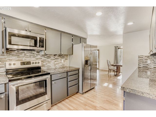 20650 Sw FLORENCE St, Aloha, OR 97078