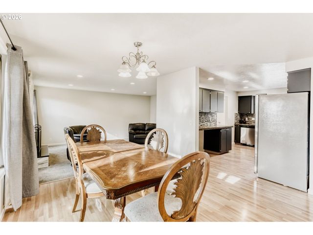 20650 Sw FLORENCE St, Aloha, OR 97078