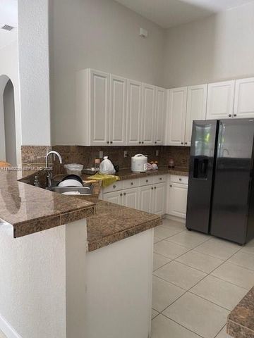 8004 SW 195th Ter 0, Cutler Bay, FL 33157