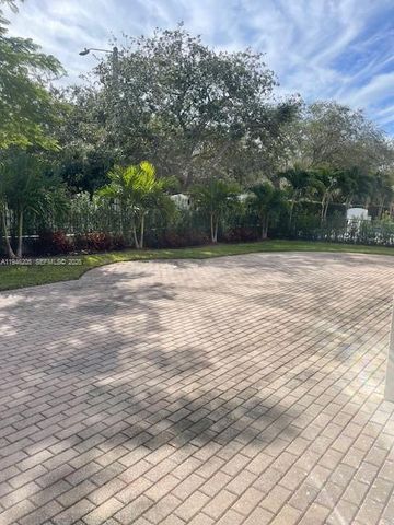 8004 SW 195th Ter 0, Cutler Bay, FL 33157