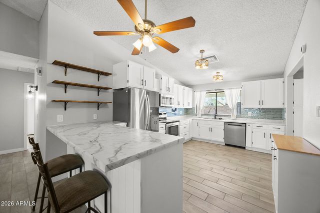 5301 W ASTER Drive, Glendale, AZ 85304