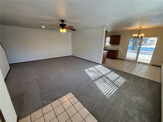 822 & 824 N Daisy Lane, Fayetteville, AR 72704