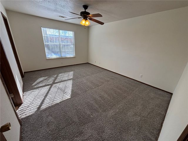 822 & 824 N Daisy Lane, Fayetteville, AR 72704