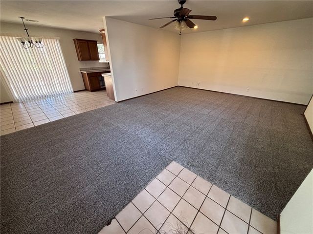 822 & 824 N Daisy Lane, Fayetteville, AR 72704