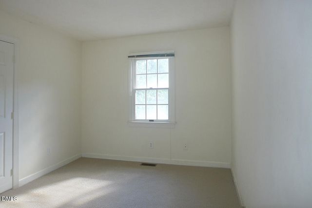 439 Crossvine Close, Pittsboro, NC 27312