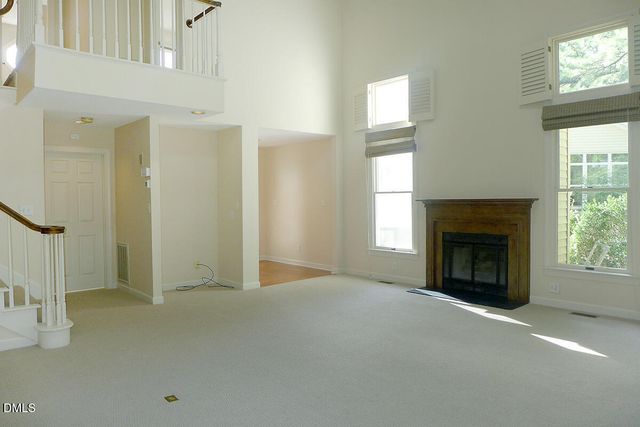 439 Crossvine Close, Pittsboro, NC 27312