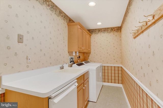 920 WOODLEY DR, Mechanicsburg, PA 17050