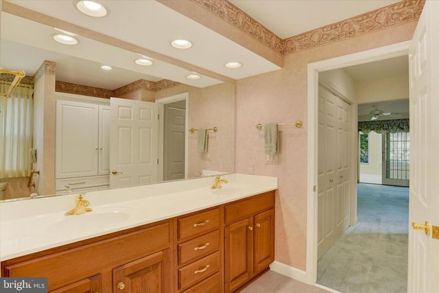 920 WOODLEY DR, Mechanicsburg, PA 17050