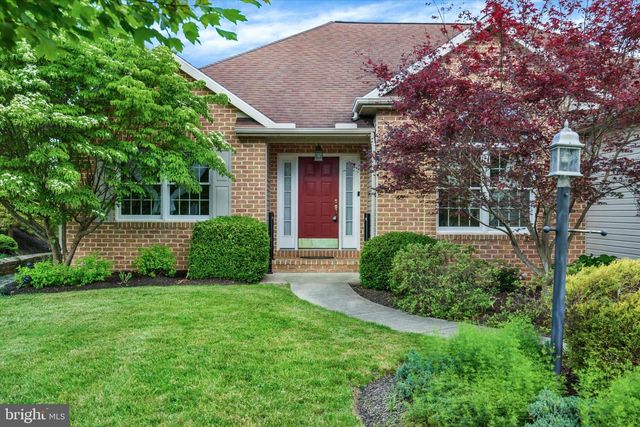 920 WOODLEY DR, Mechanicsburg, PA 17050