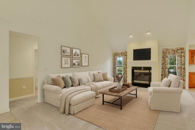 920 WOODLEY DR, Mechanicsburg, PA 17050