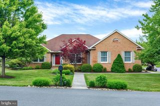920 WOODLEY DR, Mechanicsburg, PA 17050