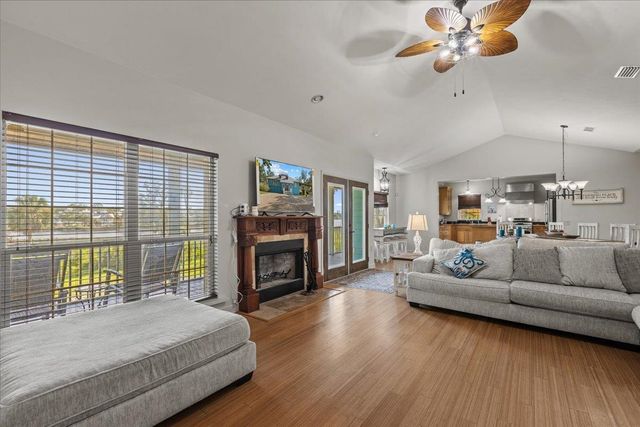 6136 SW 358 Highway, Steinhatchee, FL 32359